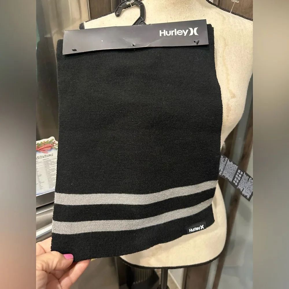 NWT Hurley Black Scarf with Gray Stripes